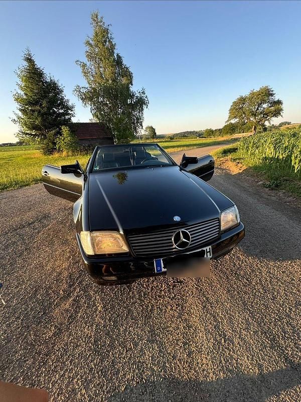 Schwarz Gebraucht 1991 Mercedes SL300 Cabrio | 20.000 € - Bild 1/4
