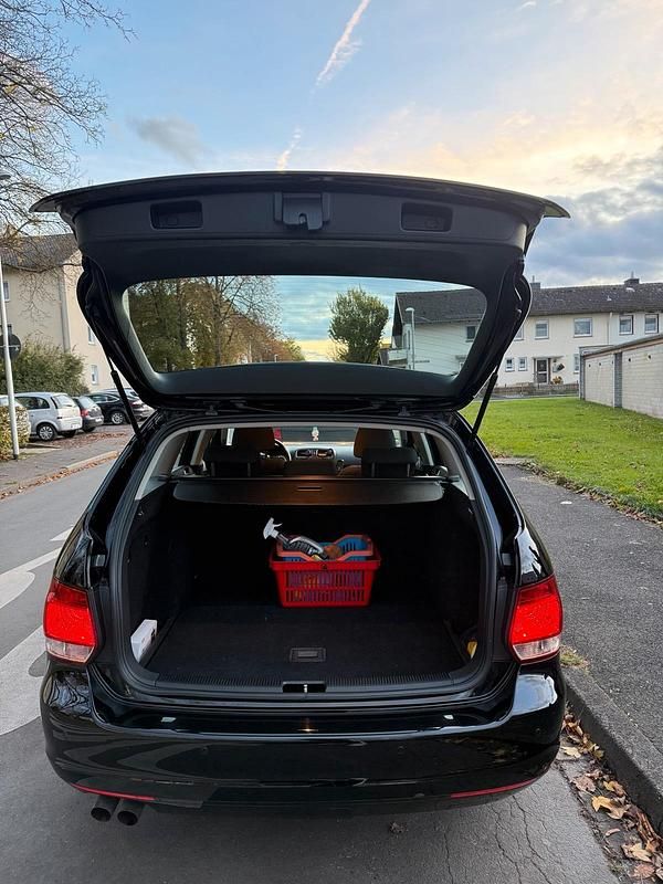 Gebraucht VW Golf VII 140 PS (102 kW) 2012 Schwarz Kombi