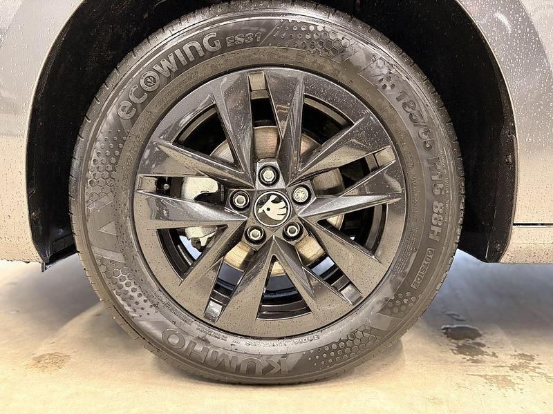 Neu Skoda Fabia 95 PS (69 kW) 2026 Grau Kleinwagen