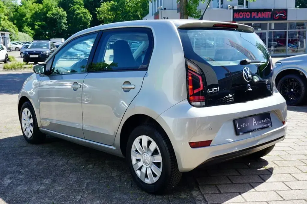 Gebraucht VW up! Basis 65 PS (47 kW) 2022 Silber Kleinwagen