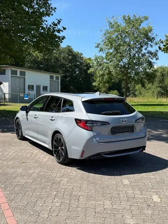 Gebraucht Toyota Corolla Lounge 152 PS (111 kW) 2022 Grau Kombi