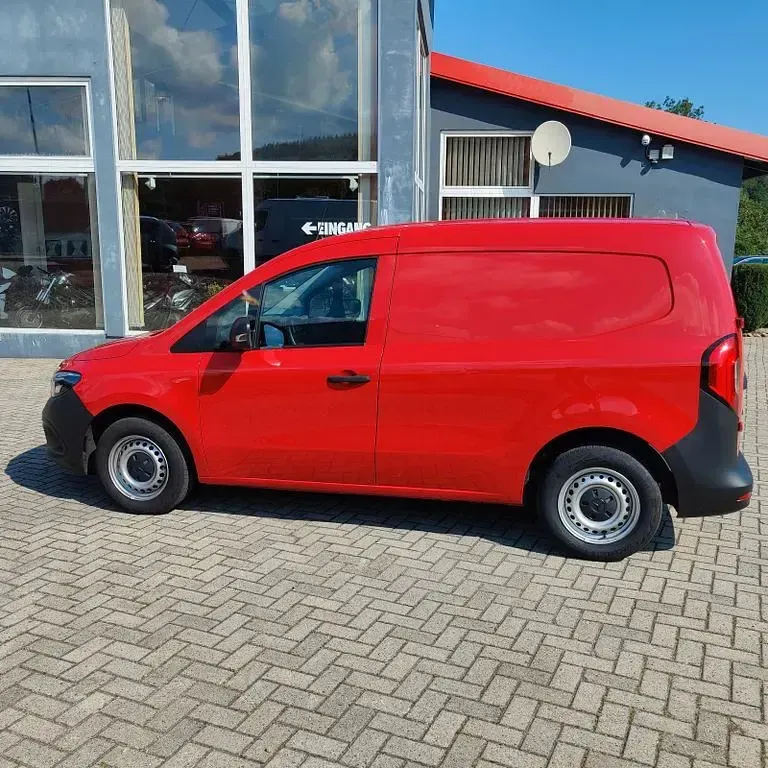 Gebraucht Mercedes Citan 112 116 PS (85 kW) 2022 Rot Van / Kleinbus