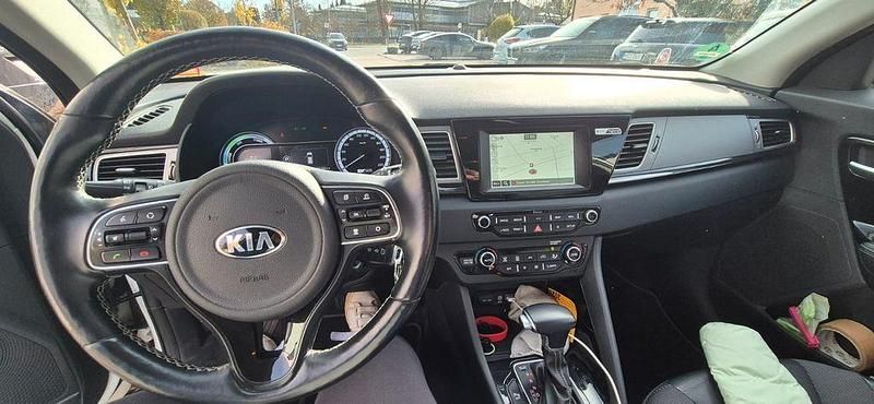 Gebraucht Kia Niro Vision 141 PS (103 kW) 2018 Weiß SUV