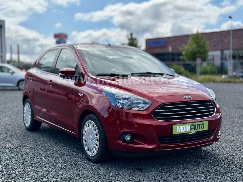 Rot Gebraucht 2017 Ford Ka Plus Cool & Sound Edition Kleinwagen | 9.490 € (Fairer Preis) - Bild 1/4