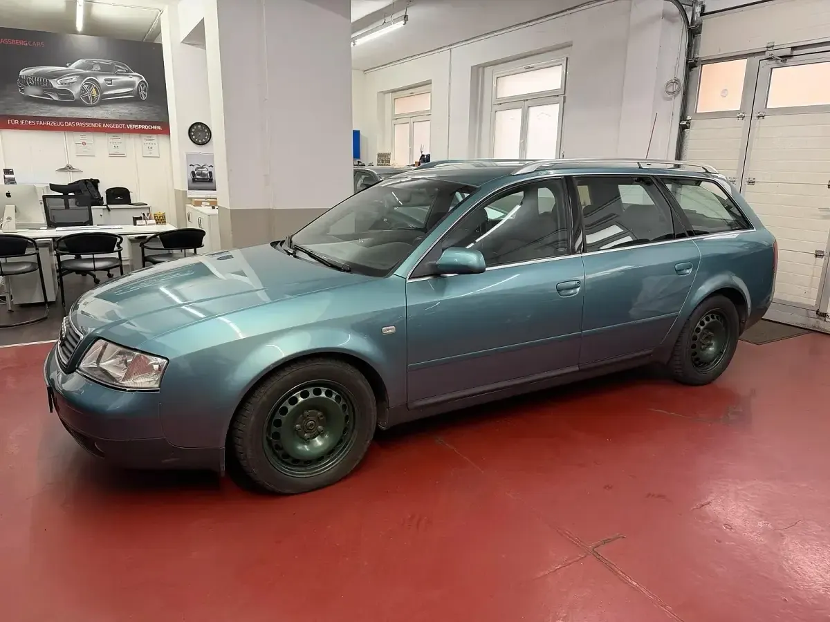 Używany Audi A6 2000 Zielony Kombi