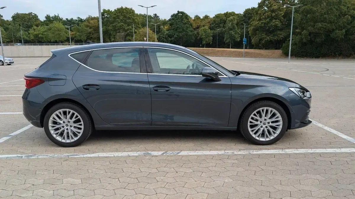 Gebraucht Seat Leon XCELLENCE 150 PS (110 kW) 2021 Grau Limousine