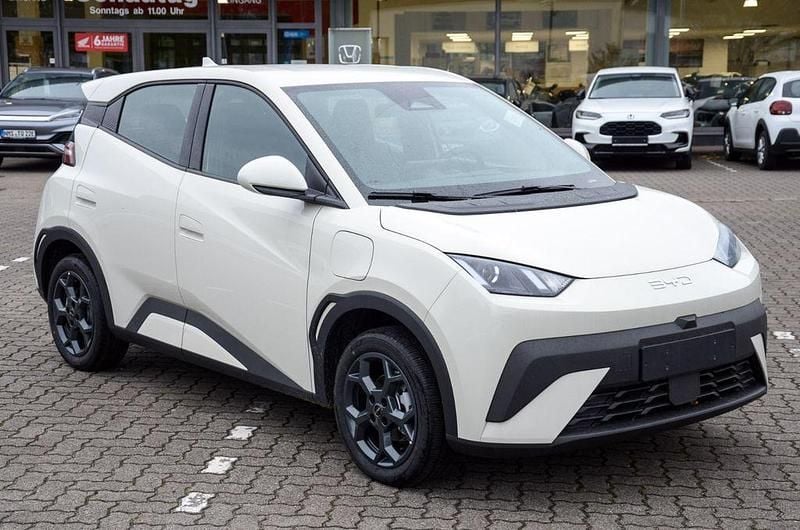 Weiß Neu 2025 BYD Dolphin Boost Kleinwagen | 23.480 € (Fairer Preis) - Bild 1/4