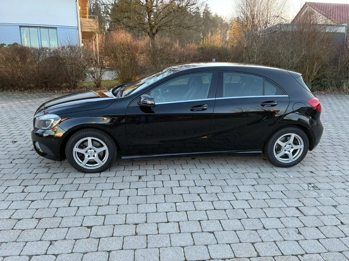 Gebraucht Mercedes A220 170 PS (125 kW) 2014 Schwarz Kleinwagen