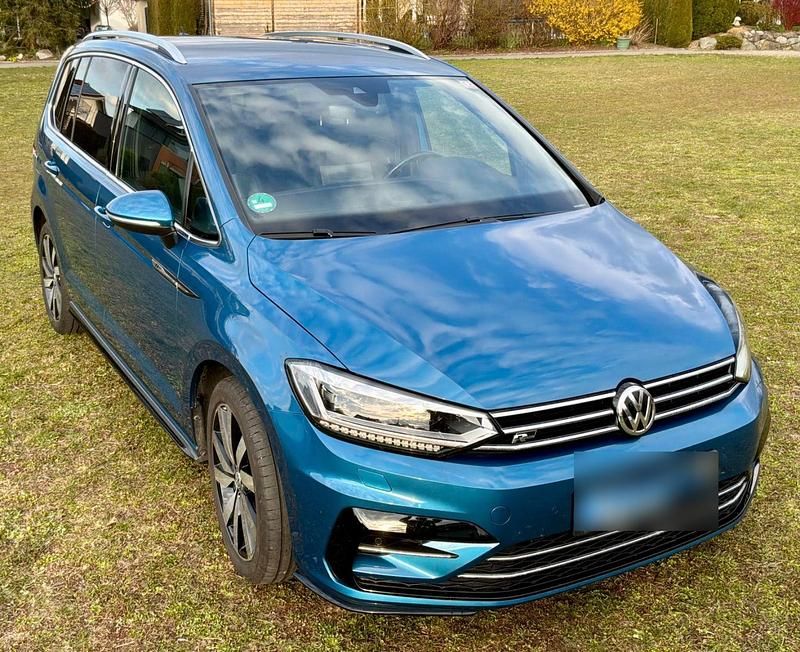 Gebraucht VW Touran Highline 150 PS (110 kW) 2017 Blau Van / Kleinbus