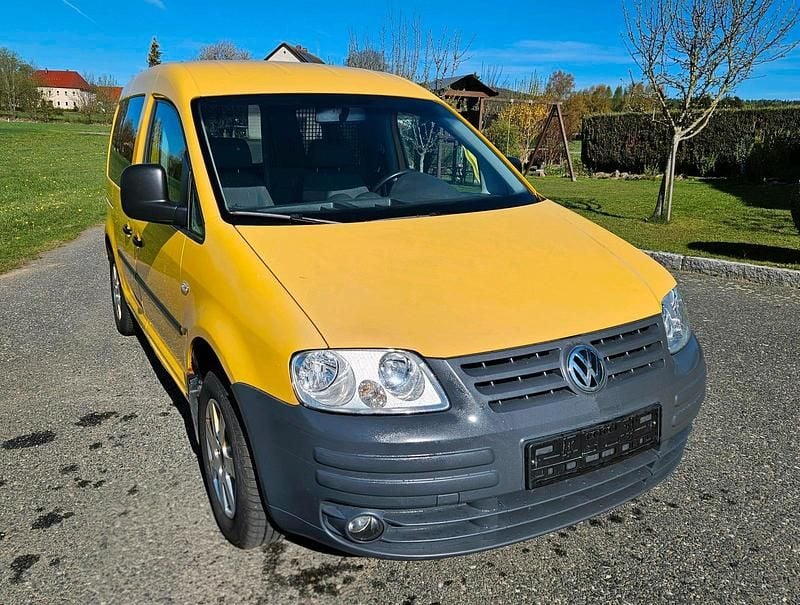 Usata VW Caddy 69 CV (50 kW) 2005 Giallo Monovolume