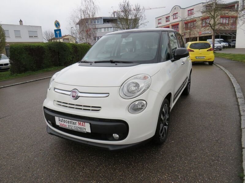 Schwarz Gebraucht 2013 Fiat 500L Pop Star Van / Kleinbus | 9.950 € (Teuer) - Bild 1/4