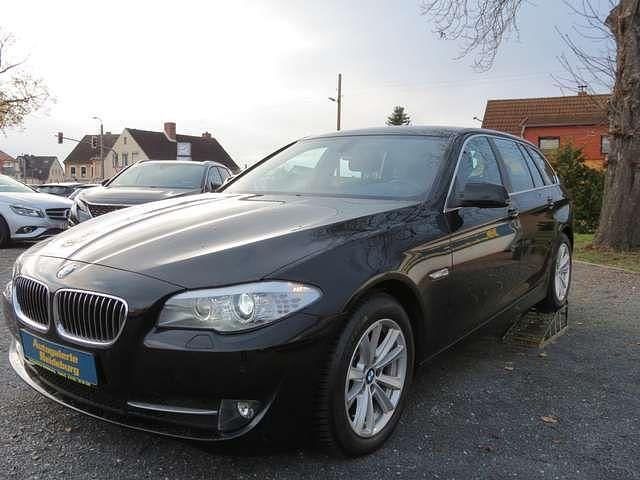 Second-hand BMW 523 204 CP (150 kW) 2011 Negru Break