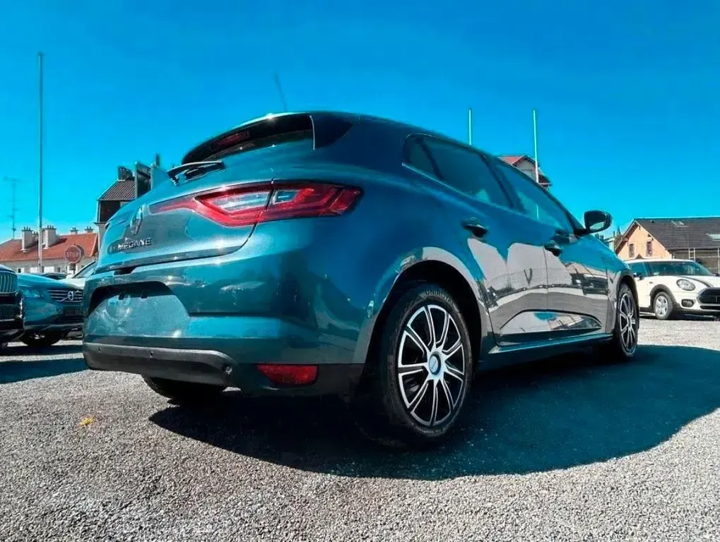 Gebraucht Renault Mégane Business 116 PS (85 kW) 2019 Grau Limousine