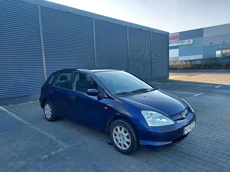 Blau Gebraucht 2002 Honda Civic Limousine | 590 € (Fairer Preis) - Bild 1/4
