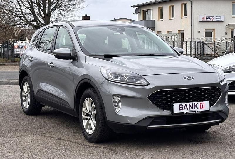 Gebraucht Ford Kuga 120 PS (88 kW) 2020 Silber SUV