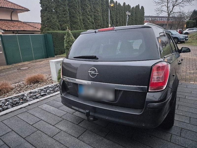 Gebraucht Opel Astra Innovation 116 PS (85 kW) 2009 Grau Kombi