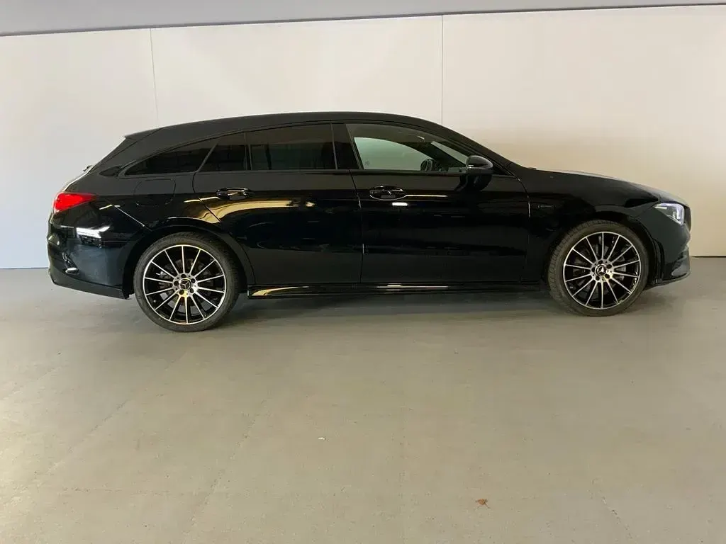 Gebraucht Mercedes CLA250e AMG line 218 PS (160 kW) 2021 Unilack nachtschwarz Coupé