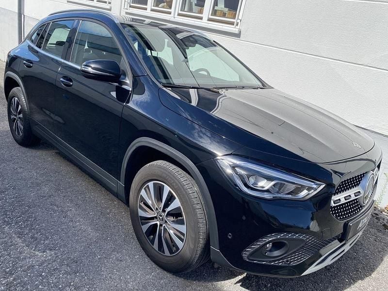 Gebraucht Mercedes GLA200 Style 150 PS (110 kW) 2021 Schwarz SUV
