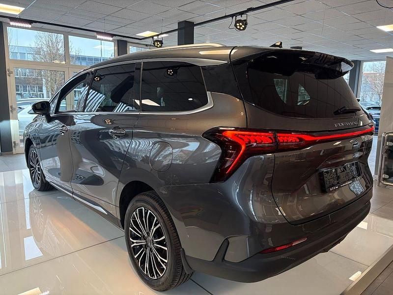 Neu DFSK Forthing 4 154 PS (113 kW) 2025 Grau Van / Kleinbus