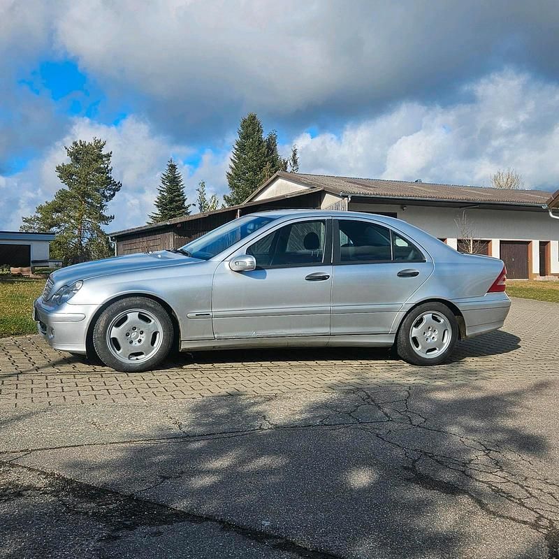 Gebraucht Mercedes A220 150 PS (110 kW) 2004 Silber Limousine