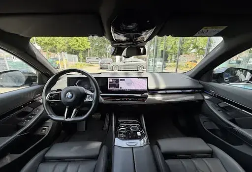 Gebraucht BMW 520 Comfort Edition 197 PS (144 kW) 2024 Schwarz Kombi