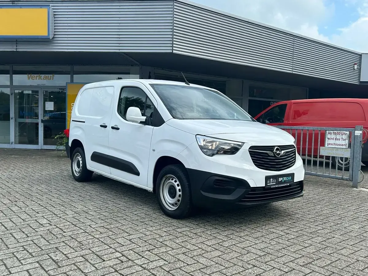 Gebraucht Opel Combo Edition 76 PS (55 kW) 2021 Jade weiß Van / Kleinbus