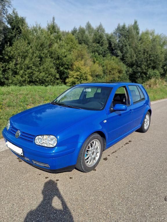 Blau Gebraucht 2000 VW Golf IV Conceptline Limousine | 1.200 € (Guter Preis) - Bild 1/4