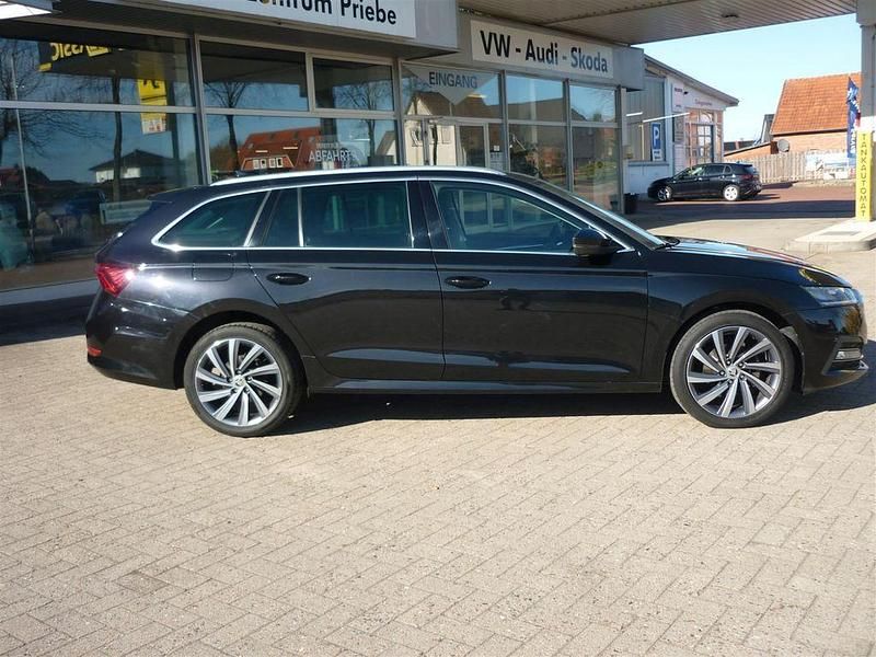 Gebraucht Skoda Octavia Style 150 PS (110 kW) 2022 Schwarz Kombi