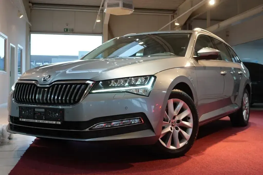 Occasion Skoda Superb Style 150 ch (110 kW) 2021 Gris Break
