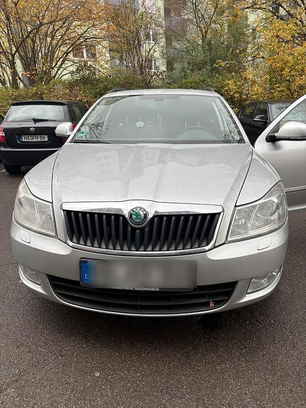 Gebraucht 2012 Skoda Octavia Kombi | 5.350 € (Etwas zu teuer) - Bild 1/4