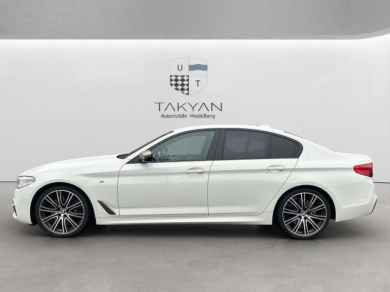 Gebraucht BMW 550 M Sport 400 PS (294 kW) 2018 Alpinweiss iii Limousine