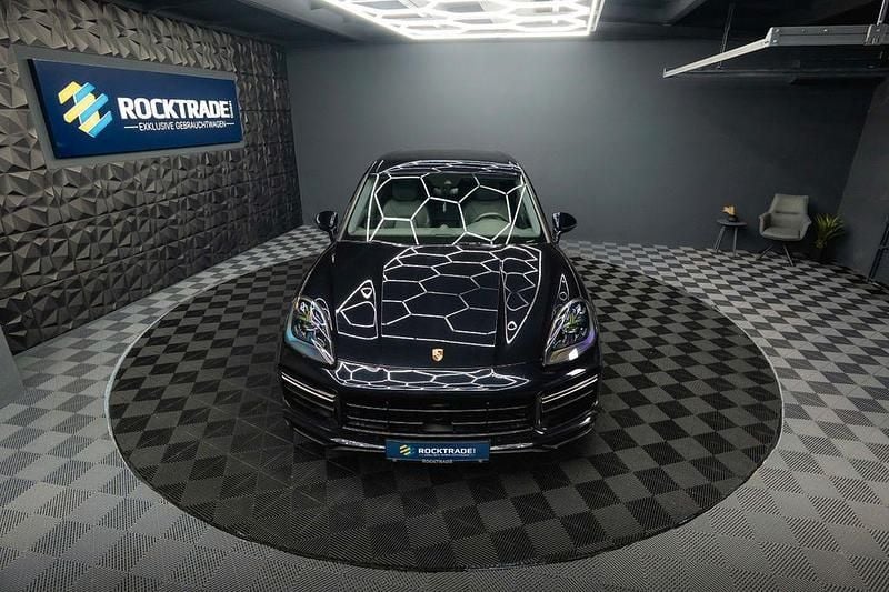 Gebraucht Porsche Cayenne Turbo Sport 549 PS (403 kW) 2018 Schwarz SUV