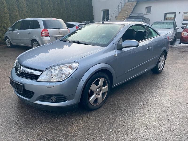 Gebraucht Opel Astra Cabriolet 140 PS (102 kW) 2007 Silber Cabrio