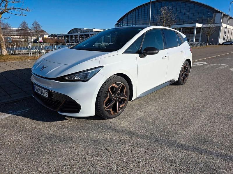 Gebraucht Cupra Born 169 kW (231 PS) 2023 Weiß Kleinwagen