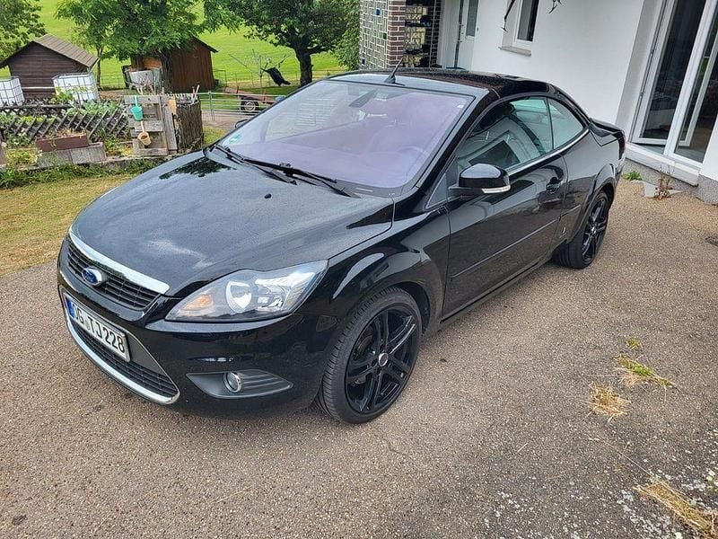 Schwarz Gebraucht 2010 Ford Focus Cabriolet Titanium Cabrio | 3.999 € (Fairer Preis) - Bild 1/4