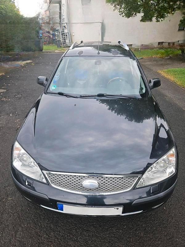 Schwarz Gebraucht 2003 Ford Mondeo Ambiente Kombi | 1.350 € (Guter Preis) - Bild 1/4