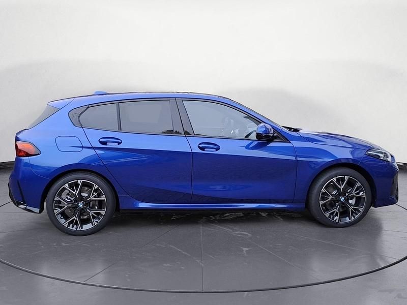 Neu BMW 120 170 PS (125 kW) 2026 Blau Kleinwagen