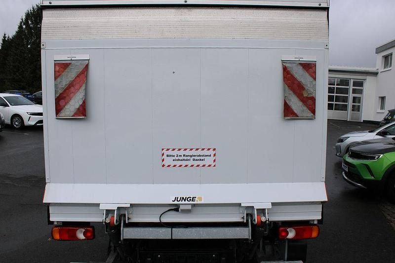 Gebraucht Opel Movano 140 PS (102 kW) 2024 Weiß Van