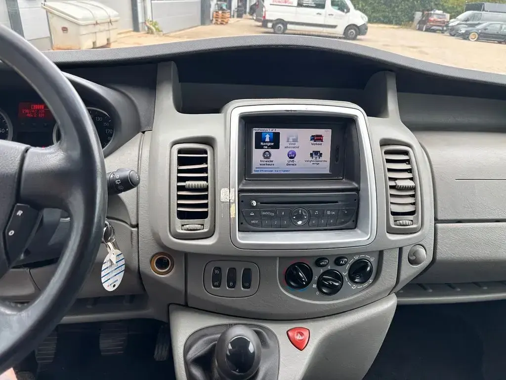 Gebraucht Renault Trafic Black Edition 114 PS (83 kW) 2012 Schwarz Van / Kleinbus