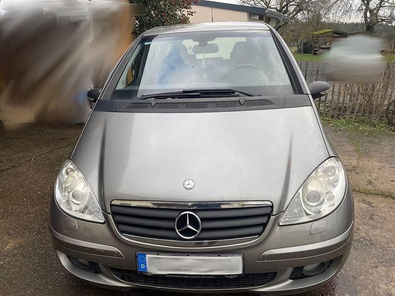 Grau Gebraucht 2006 Mercedes A150 Van / Kleinbus | 2.600 € (Guter Preis) - Bild 1/4