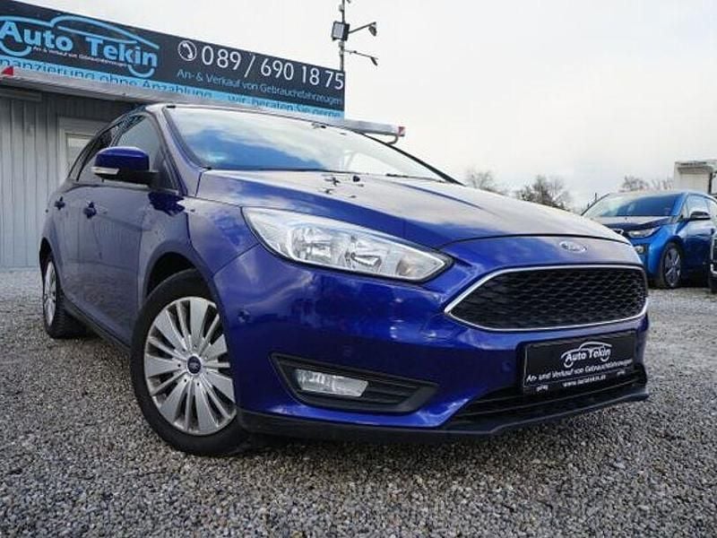 Gebraucht Ford Focus 120 PS (88 kW) 2015 Blau Limousine