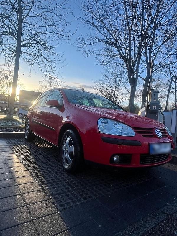 Gebraucht VW Golf V 75 PS (55 kW) 2006 Rot Kleinwagen