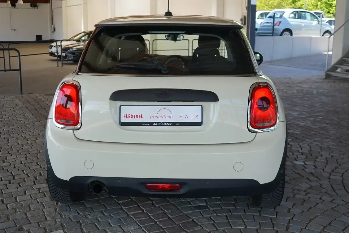 Gebraucht Mini Metropolitan 102 PS (75 kW) 2016 Weiß Kleinwagen