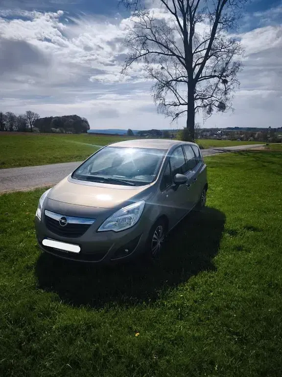 Gebraucht Opel Meriva Selection 101 PS (74 kW) 2011 Grau Van / Kleinbus