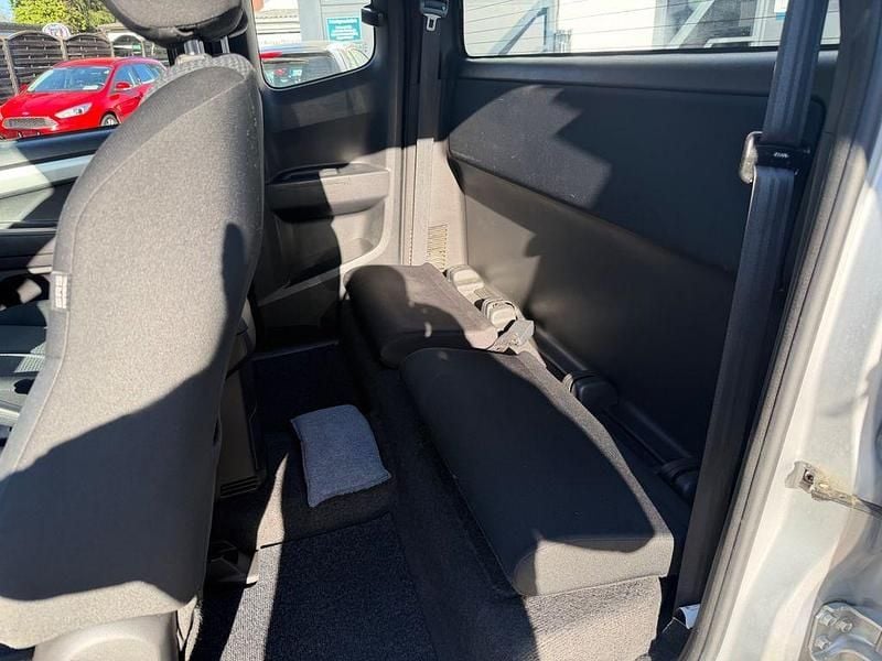 Gebraucht Isuzu D-Max 163 PS (119 kW) 2014 Silber SUV