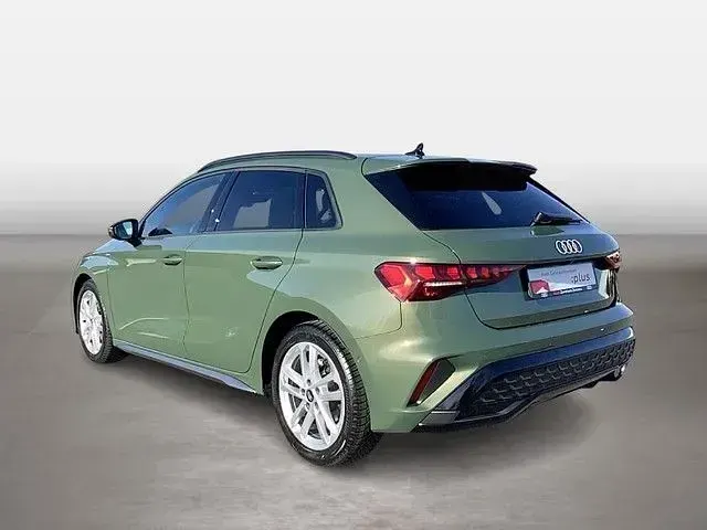 Gebraucht Audi A3 S-Line 116 PS (85 kW) 2025 Grün Limousine