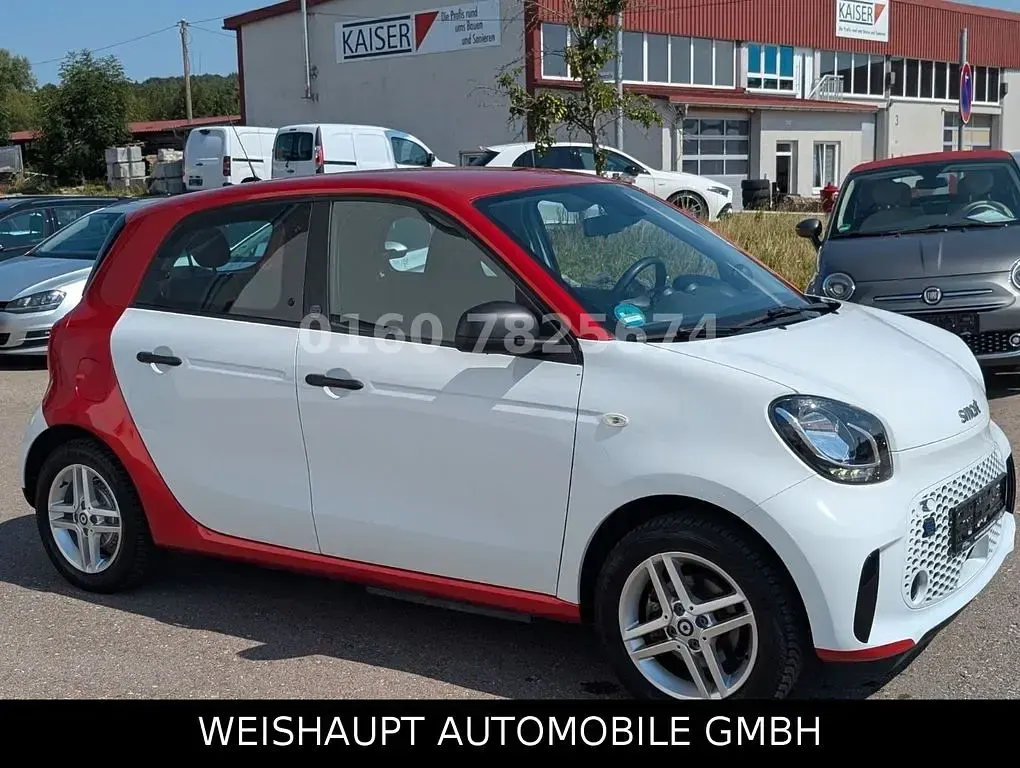 Gebraucht Smart ForFour Electric Drive 60 kW (82 PS) 2021 Rot Limousine