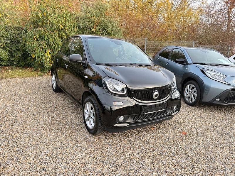 Gebraucht Smart ForFour Basis 71 PS (52 kW) 2019 Schwarz Kleinwagen
