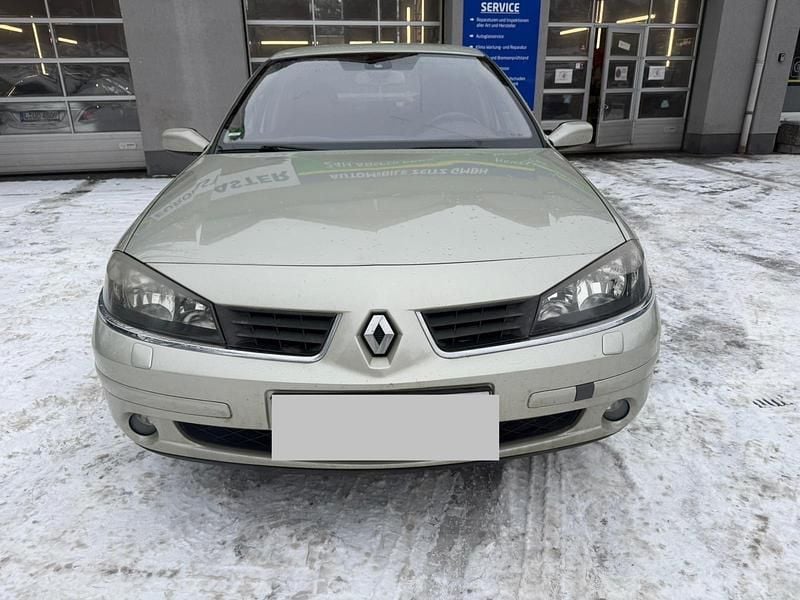 Silber Gebraucht 2006 Renault Laguna II Limousine | 1.990 € (Superpreis) - Bild 1/4