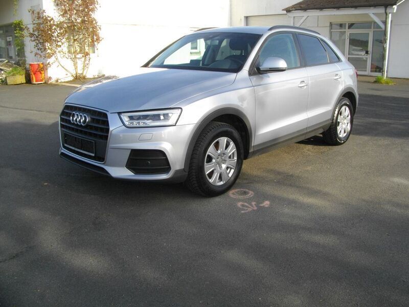Silber Gebraucht 2016 Audi Q3 Design SUV | 13.450 € (Guter Preis) - Bild 1/4